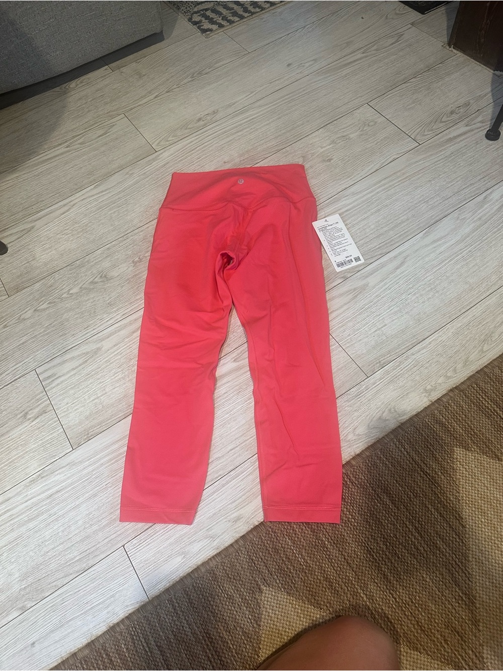 lululemon athletica Women’s  Coral Pink Leggings size 8